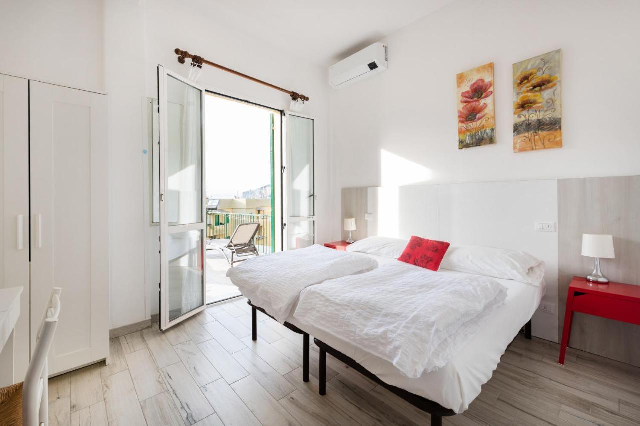 Hotel Deutsche Familien Finale Ligure Ngoại thất bức ảnh