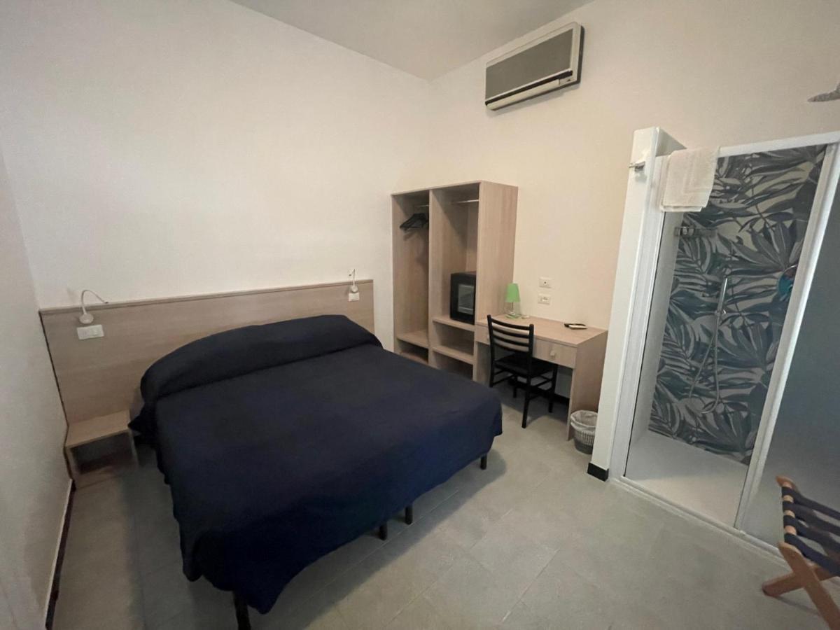 Hotel Deutsche Familien Finale Ligure Ngoại thất bức ảnh
