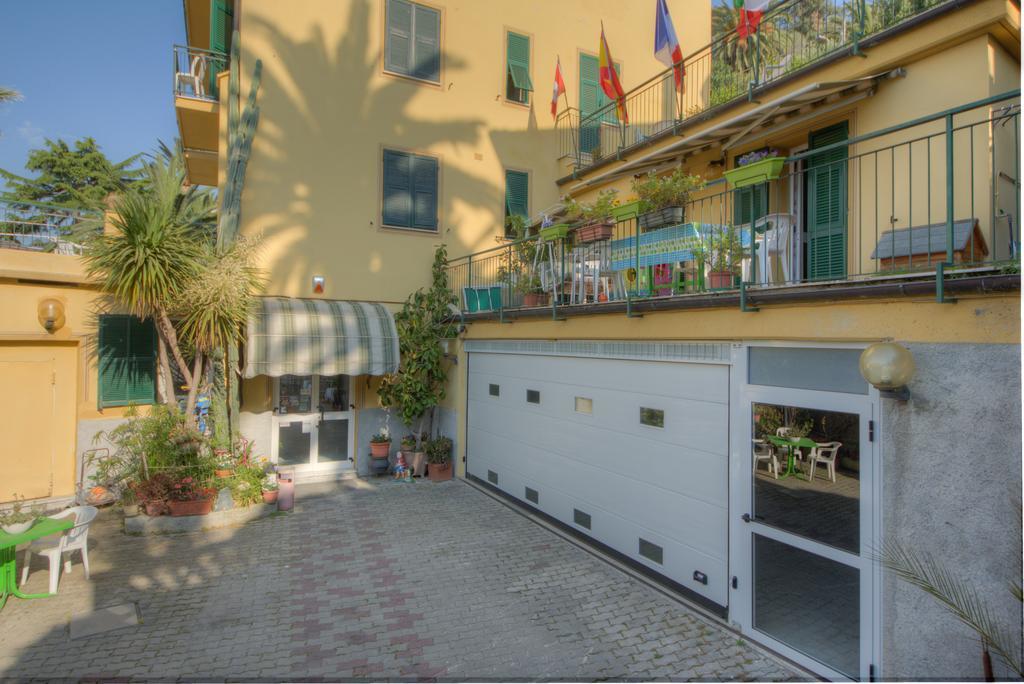 Hotel Deutsche Familien Finale Ligure Ngoại thất bức ảnh