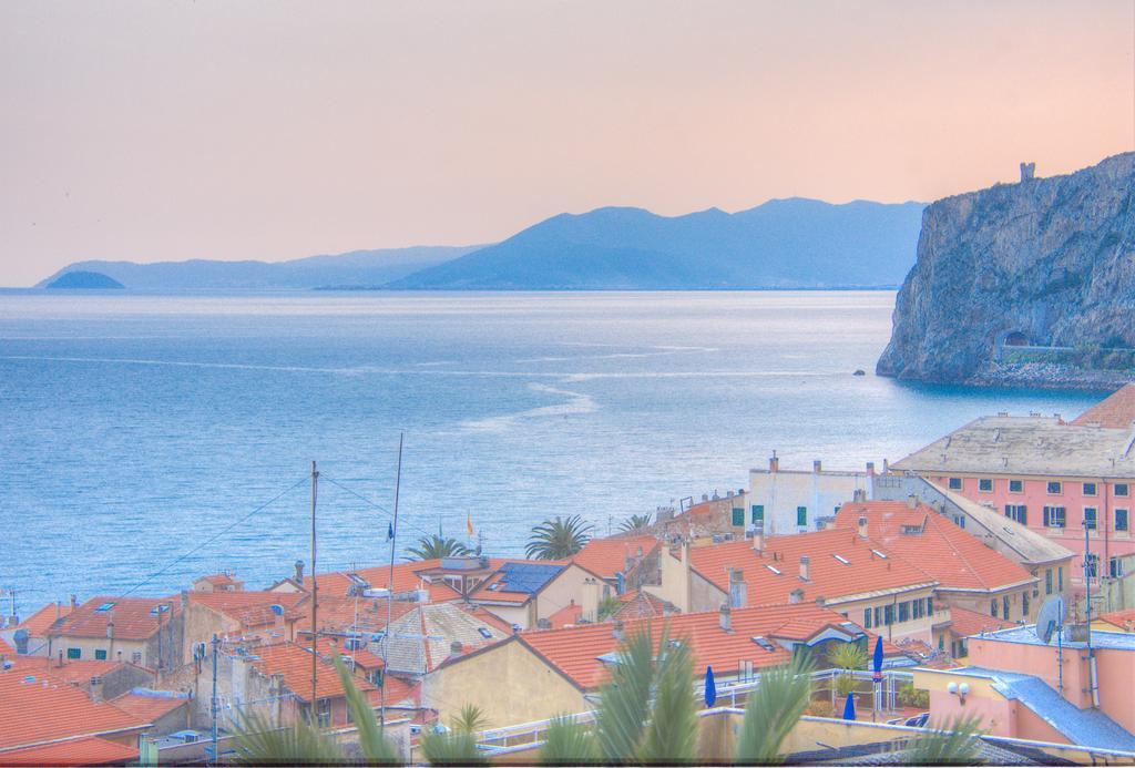 Hotel Deutsche Familien Finale Ligure Ngoại thất bức ảnh