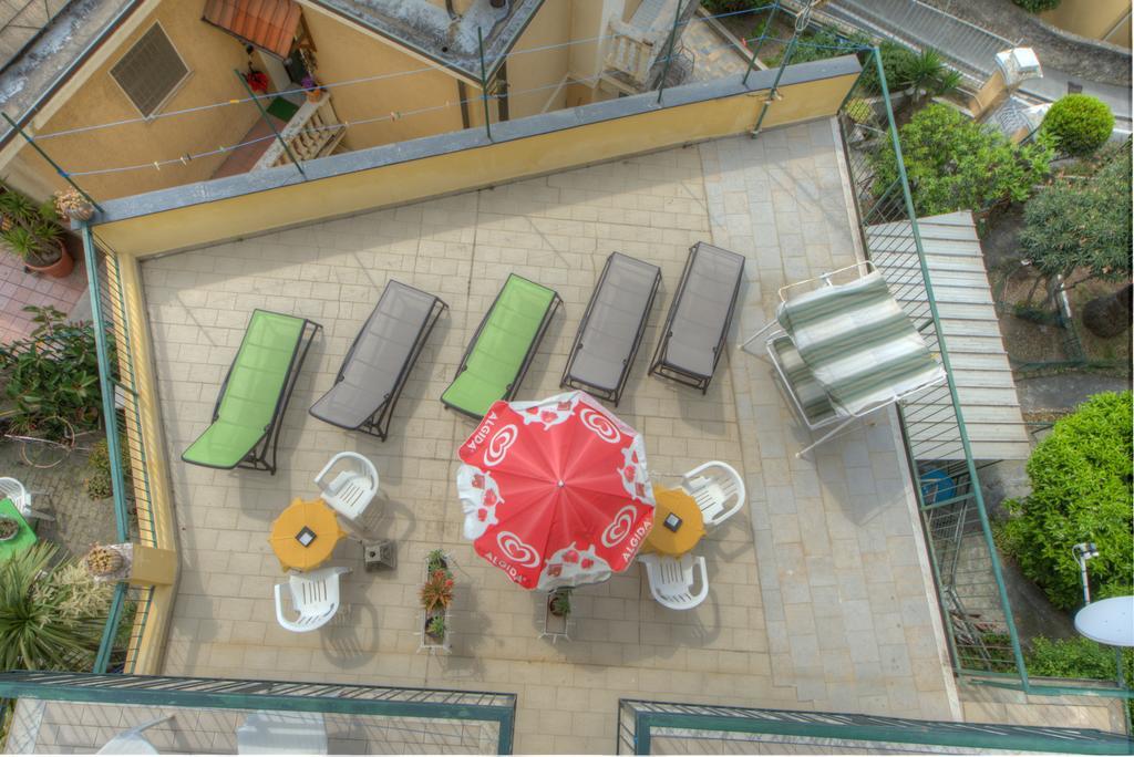 Hotel Deutsche Familien Finale Ligure Ngoại thất bức ảnh