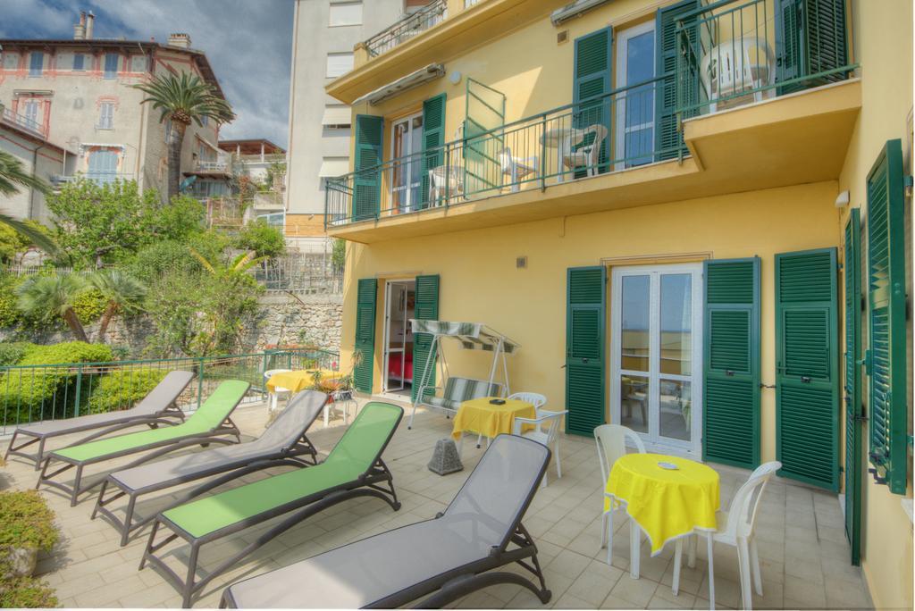 Hotel Deutsche Familien Finale Ligure Ngoại thất bức ảnh