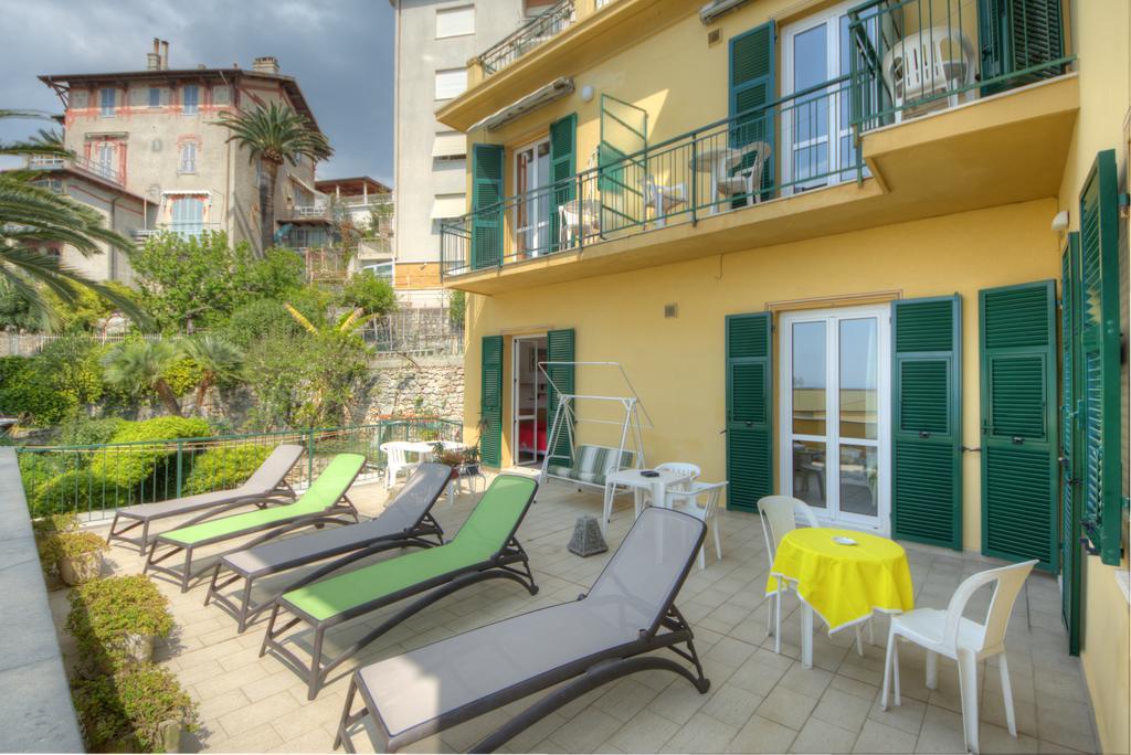 Hotel Deutsche Familien Finale Ligure Ngoại thất bức ảnh