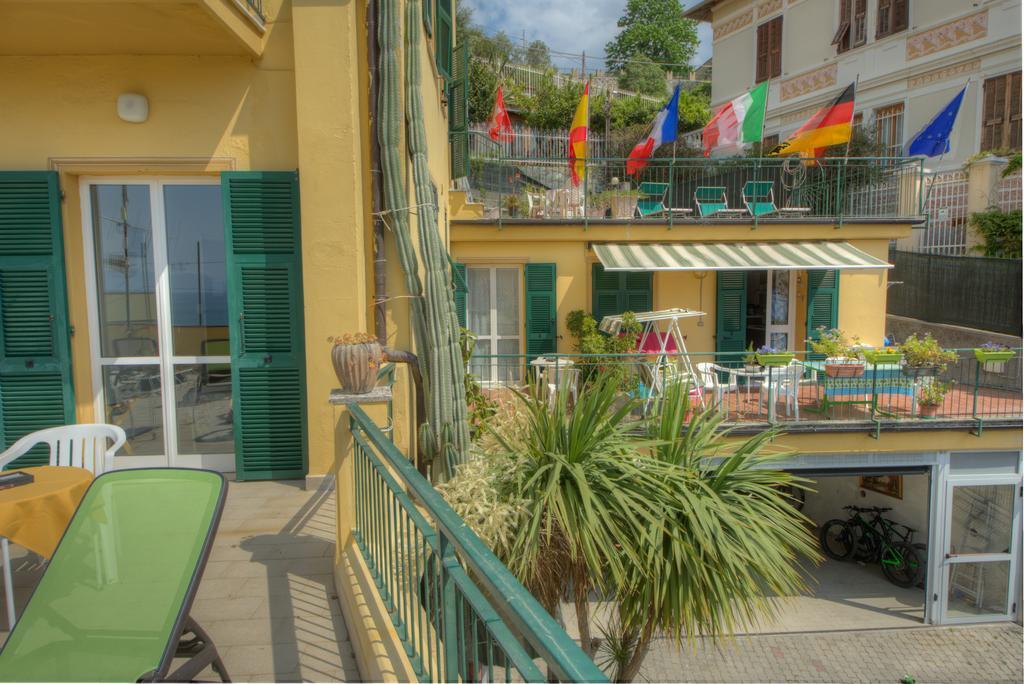 Hotel Deutsche Familien Finale Ligure Ngoại thất bức ảnh
