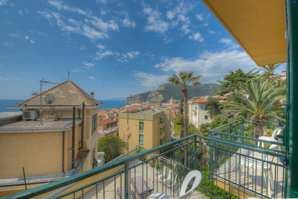 Hotel Deutsche Familien Finale Ligure Ngoại thất bức ảnh
