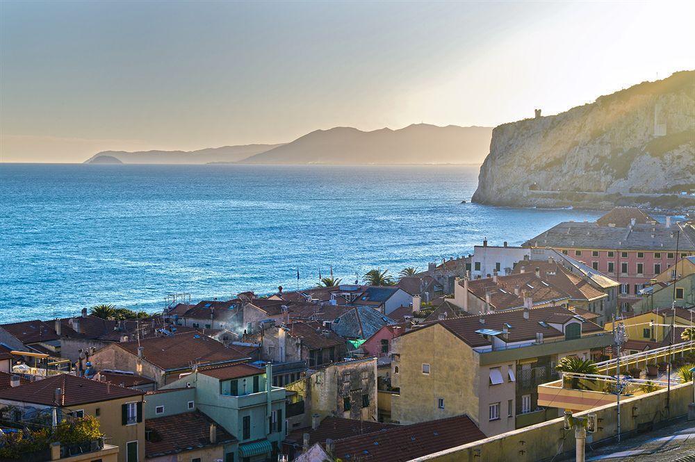 Hotel Deutsche Familien Finale Ligure Ngoại thất bức ảnh